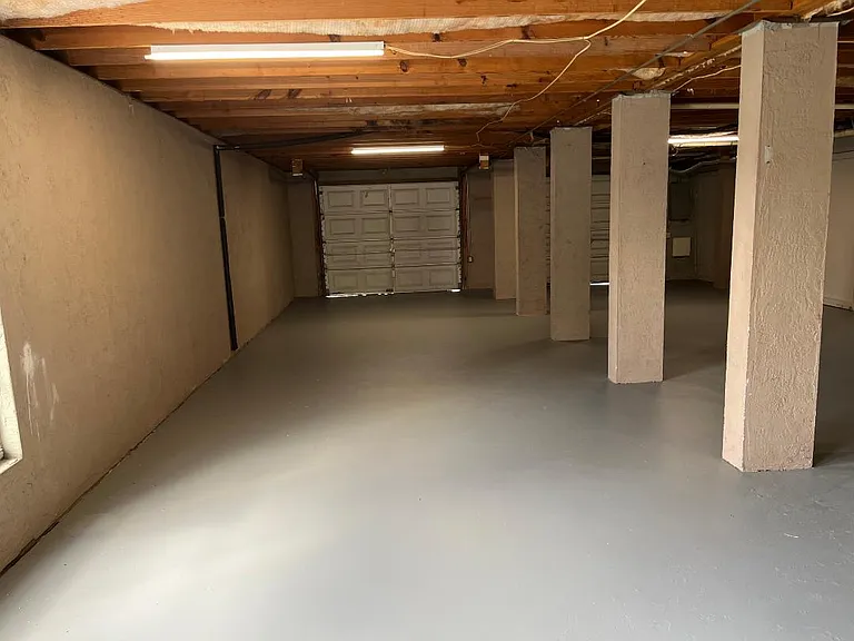 garage