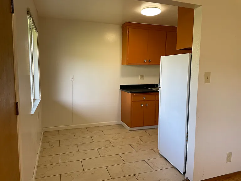 2450 Milvia Street — Photo 22