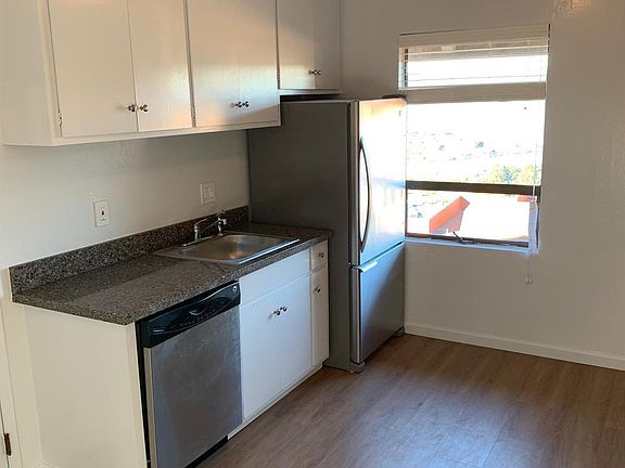 3rd image of 99 Lyford Dr APT 44