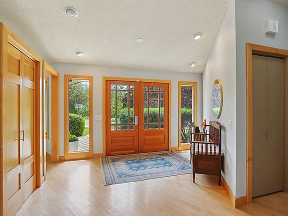 4th image of 6238 Knollwood Dr