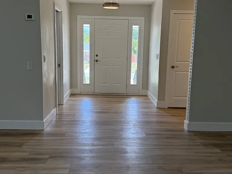 Family room to front door