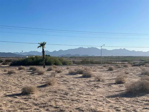 10224 Gulzow Dr, Wellton, AZ 85356