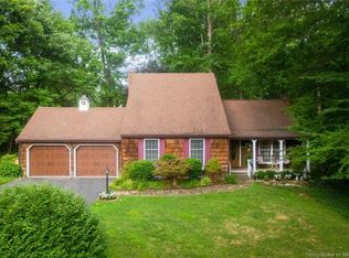 2909 Victoria Dr, Sellersburg, IN 47172