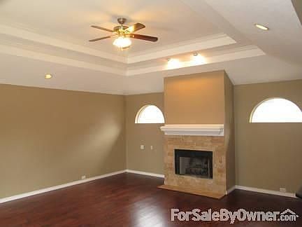 Living Room
						:
						This room has high ceilings, gas fireplace, and plenty of natural light.