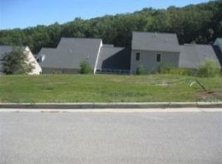 5520 Quail Ridge Cir, Roanoke, VA 24018