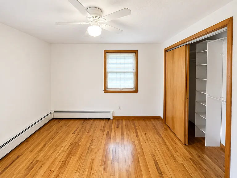 614 Irving Ave #1 — Photo 16