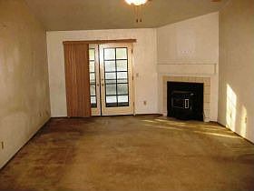3rd image of 86 E Lark St