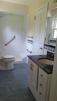 4th image of 46 Cartwright Dr E