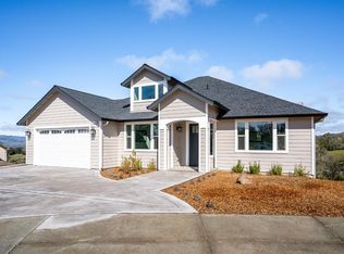 410 Tehuacan Rd, Ukiah, CA 95482