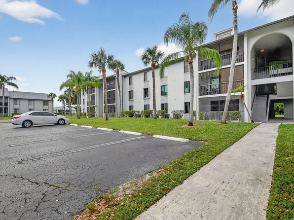 1009 Green Pine Boulevard #F1, West Palm Beach, FL 33409