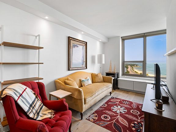 5th image of 1550 N Lake Shore Dr #25