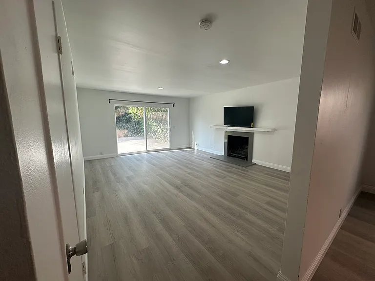 1857 E Abbottson St #4 — Photo 3
