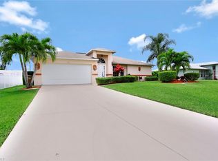 624 SW 21st Ln, Cape Coral, FL 33991