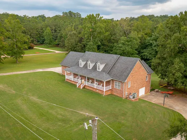 281 Woodland Cir, Piedmont, AL 36272