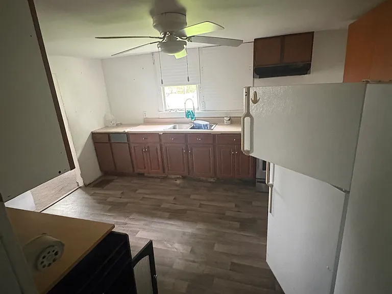 107 W Harrison St — Photo 5
