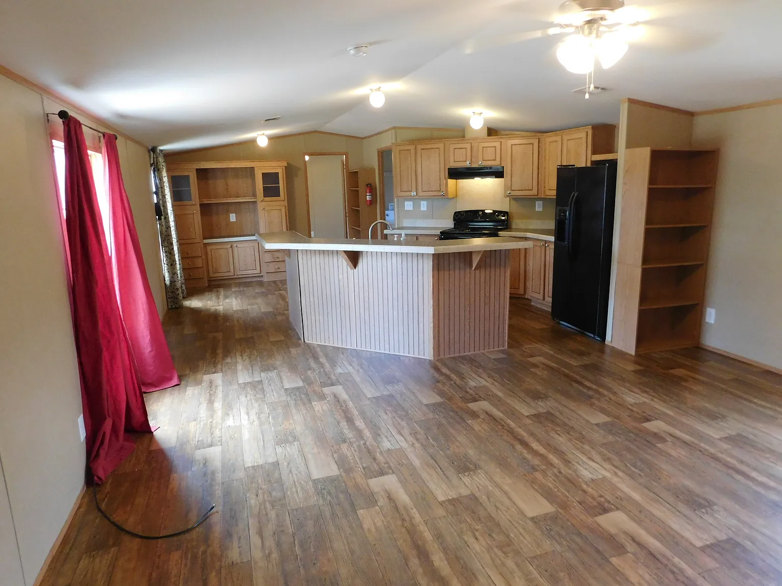3 bed, 1292 sqft, $1,295 — Photo 3