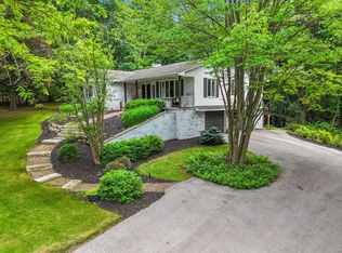 4466 Creek Valley Ln, Hobart, WI 54155