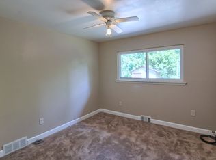 343 Colebrook Dr, Troy, MI 48083