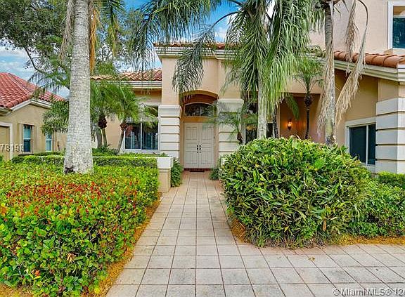 4th image of 2719 Oakmont Ct