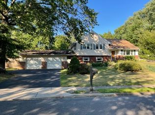 2495 Pleasant Hill Rd, Hatboro, PA 19040