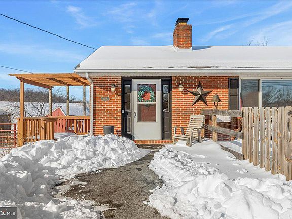 5th image of 4502 Green Valley Rd