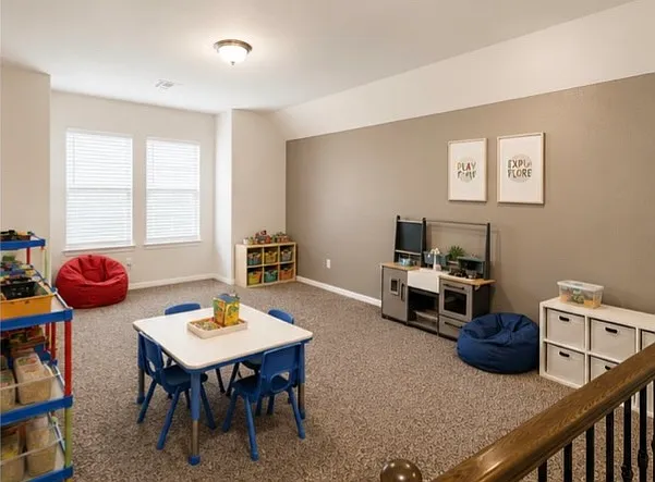 13501 Ussuri Way — Photo 9