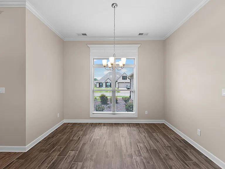 38 Garrison Dr — Photo 5