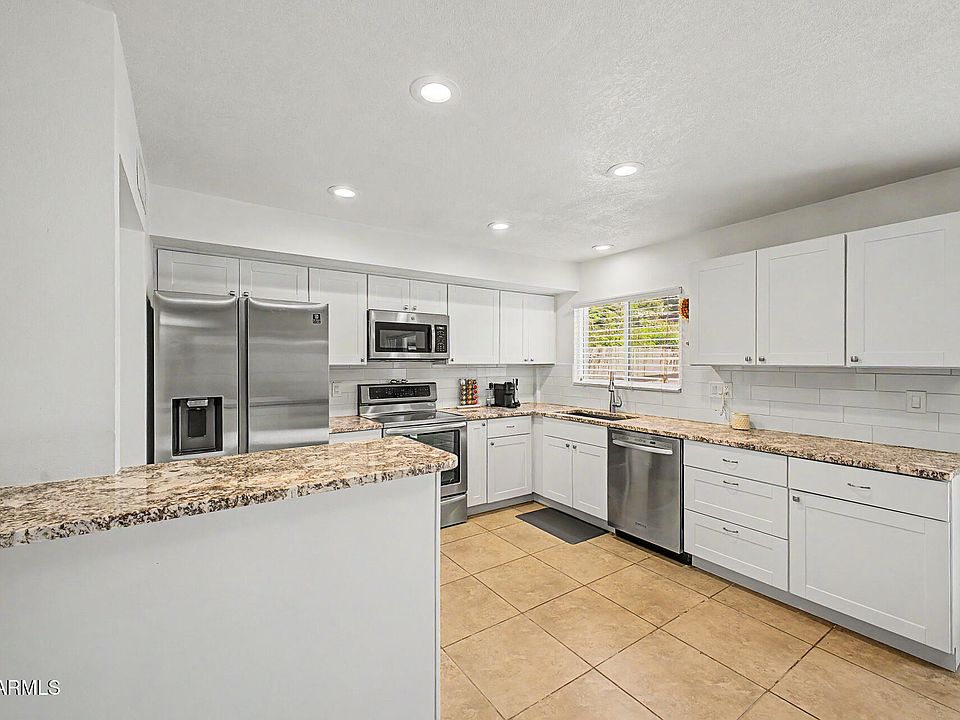 1st image of 3866 N 30TH Street