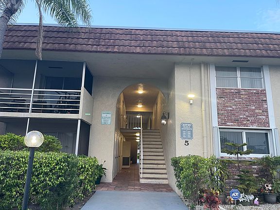 4th image of 22735 SW 66th Ave