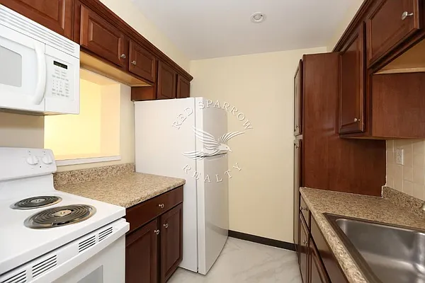 Rented by Red Sparrow Realty Group | media 74