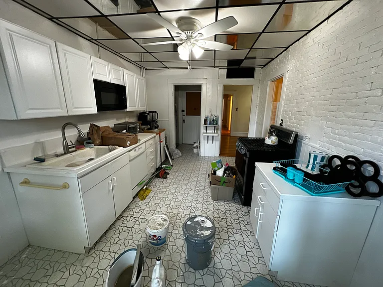 25 Fairfield St #4 — Photo 11