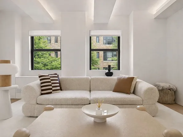 235 E 49th St APT 6E, Manhattan, NY 10017