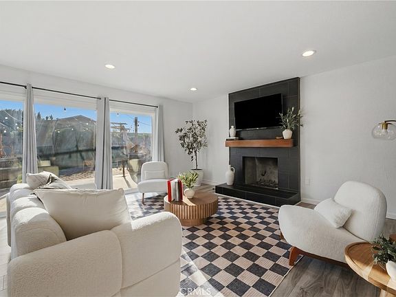 4th image of 3149 Florinda St