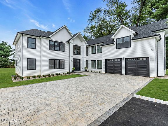 4th image of 748 Holmdel Road