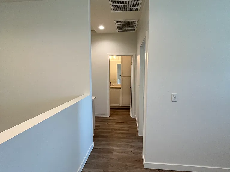 1715 Terrace Hill Dr — Photo 24