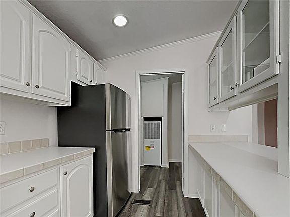 4th image of 10203 Elderberry Park Ln
