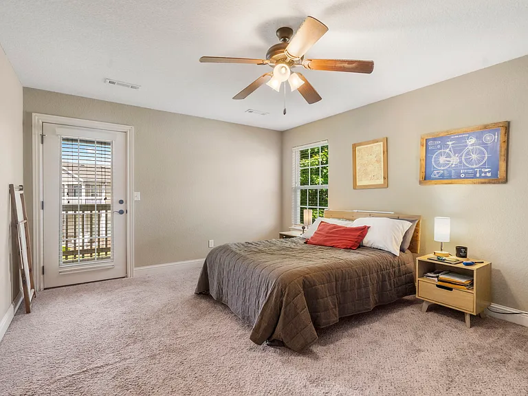 4263 W Marlowe Ln — Photo 12