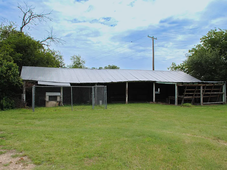 11101 China Spring Rd — Photo 24