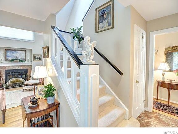 3rd image of 8144 Greystone East Cir