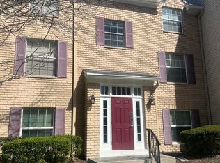 4313 Plaza Gate Ln S APT 201, Jacksonville, FL 32217