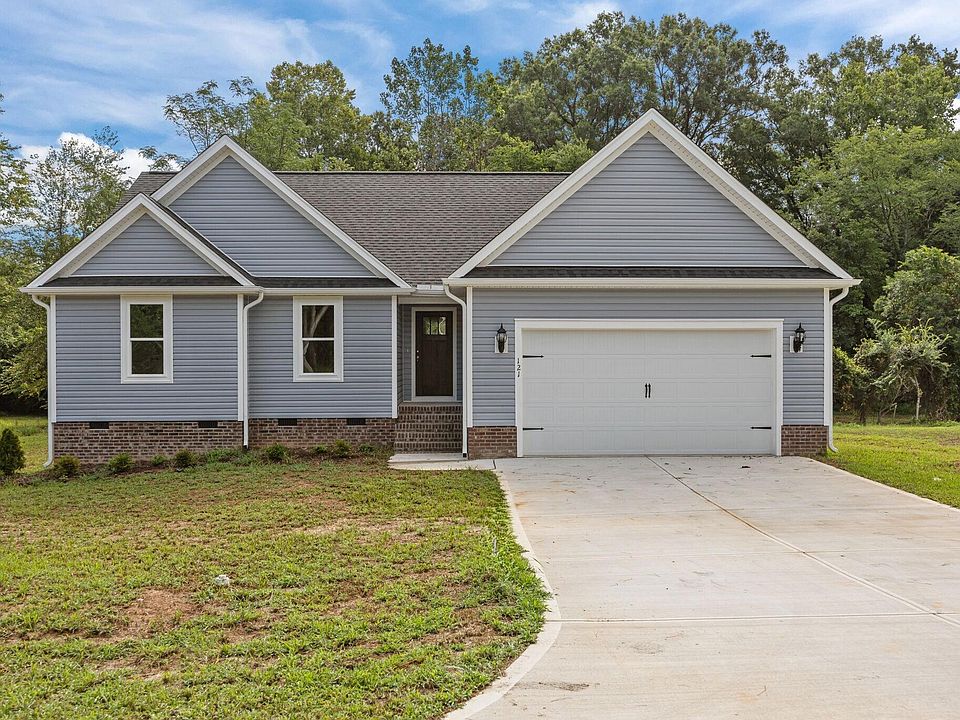 1st image of 121 Tanglewood Dr