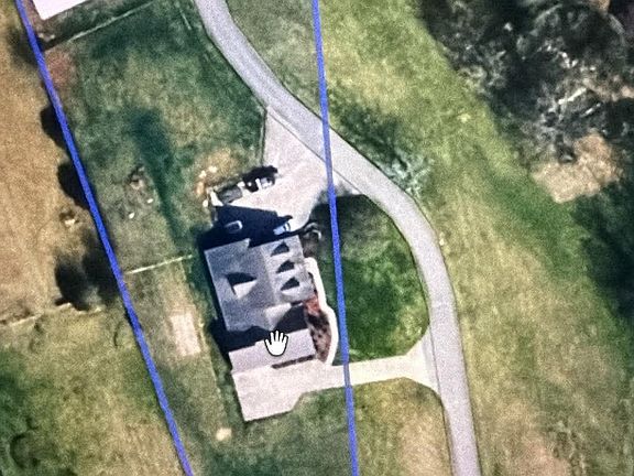 2nd image of 1365 Holly Creek Rd