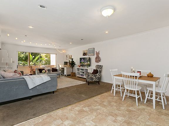 3rd image of 1299 Cordova St APT 203