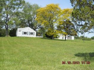 13561 N Suder Rd, La Salle, MI 48145