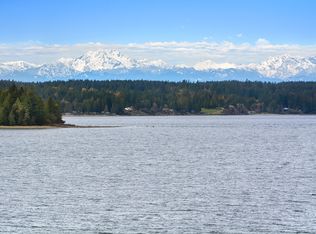 818 S Head Ave SW, Lakebay, WA 98349