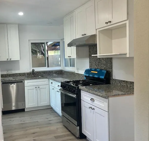 1101 Sherwood Ave — Photo 4