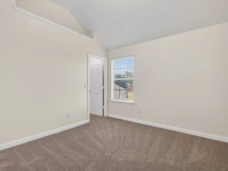 6120 Hemperly Rd — Photo 21