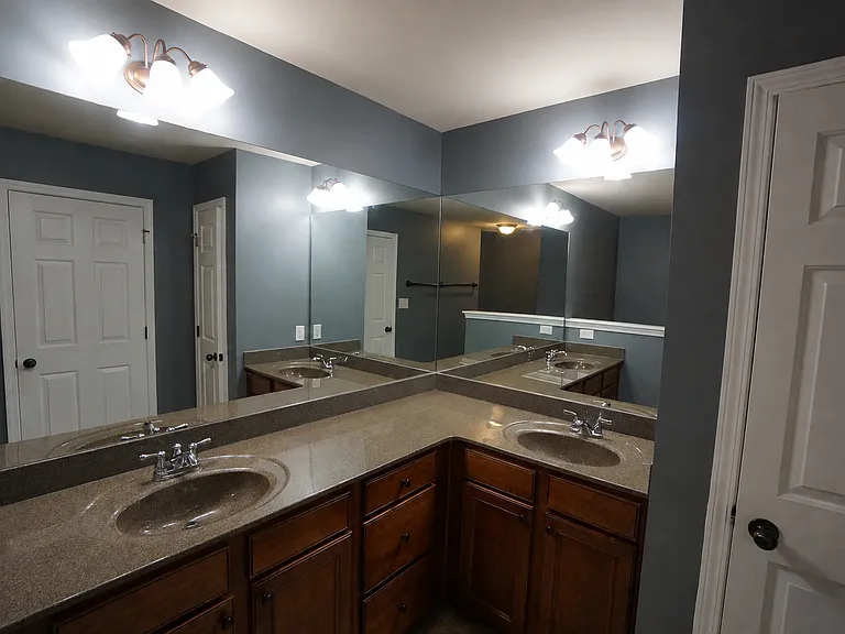 741 Village Field Ct — Photo 18