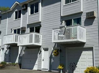 1001 Old Colony Rd APT 2-4, Meriden, CT 06451