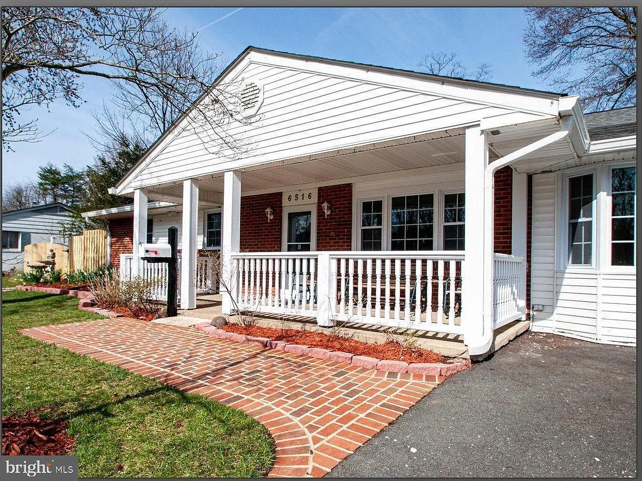 4 bed, 2226 sqft, $3,500 — Photo 2